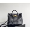 Bvbag-084 BV レディースバッグ サイズ  25cmx22cm x10.5cm
