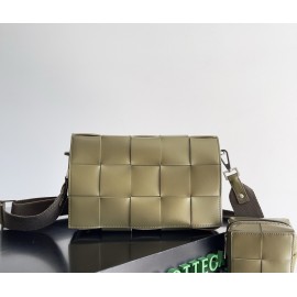 Bvmanbag-008 BV メンズバッグ サイズ  :   26x16x6.5cm