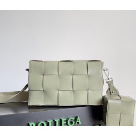 Bvmanbag-011 BV メンズバッグ サイズ  :   26x16x6.5cm