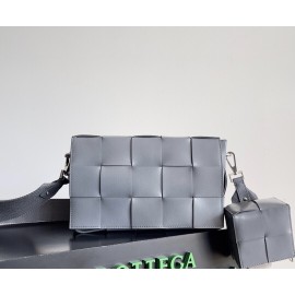 Bvmanbag-012 BV メンズバッグ サイズ  :   26x16x6.5cm