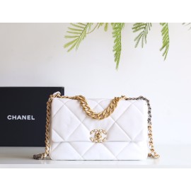 【新登場】CHANEL 19Bag ミッドサイズハンドバッグ アップグレードバージョン ホワイト - ハイクラスで万能なファッションアイテム​