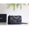 【新登場】CHANEL 19Bag ミッドサイズハンドバッグ アップグレードバージョン ブラックシルバークラス - 三色チェーンで彩るエレガンス