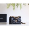 【新登場】CHANEL 19Bag スモールサイズハンドバッグ アップグレードバージョン ブラック＆ゴールド - 三色金色チェーンで輝く女神エレガンス​