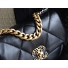 【新登場】CHANEL 19Bag スモールサイズハンドバッグ アップグレードバージョン ブラック＆ゴールド - 三色金色チェーンで輝く女神エレガンス​