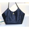 2025NEW-002 CHANEL 25s春夏ランウェイ トートバッグ：レトロゴールドと大格子で輝くラグジュアリー​ 31×26×11 cm 