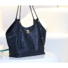 2025NEW-002 CHANEL 25s春夏ランウェイ トートバッグ：レトロゴールドと大格子で輝くラグジュアリー​ 31×26×11 cm 