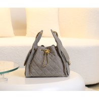 2025NEW-004 最新 CHANEL 25bag ドローコードデザイン:ヒッピーホボスモールの凛とした存在感 30×28×16