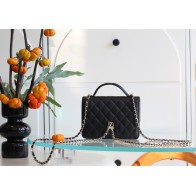 2025NEW-008 24K 秋冬コレクション テディベア フラップバッグ:可愛らしさと高級感の究極融合 18x14x5 cm