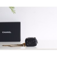 2025NEW-034 シャネル 24A エナメルクラスプ クラッチバッグ:シャンパンミニバッグの魅惑の力 8.5x11x7cm