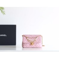 2025NEW-035 シャネル 24A パールレターチェーン CF フラップバッグ:拡幅デザインの可愛らしさとエレガンス 19x13.5x8cm