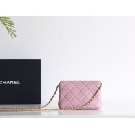 2025NEW-035 シャネル 24A パールレターチェーン CF フラップバッグ:拡幅デザインの可愛らしさとエレガンス 19x13.5x8cm