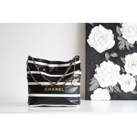 【24s 新作】Chanel 22Bag カスタムカラー ホワイト / ブラック アンティバ原廠革 | 白黒パンダ配色 クラシックトレンドバッグ 35×37×7 cm