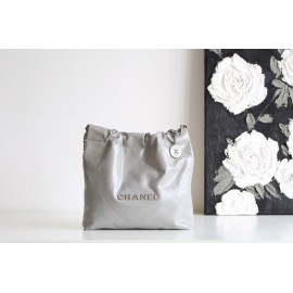 【No.22 香水 100 周年記念】Chanel 22 バッグ ゴミ袋デザイン - モンテベロ油蝋牛革 × ミニマルエレガンス 35×37×7cm