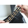 【No°22 香水 100 周年記念】Chanel 22 バッグ ゴミ袋デザイン - モンテベロ油蝋牛革 × 圧倒的存在感 39×42×8cm