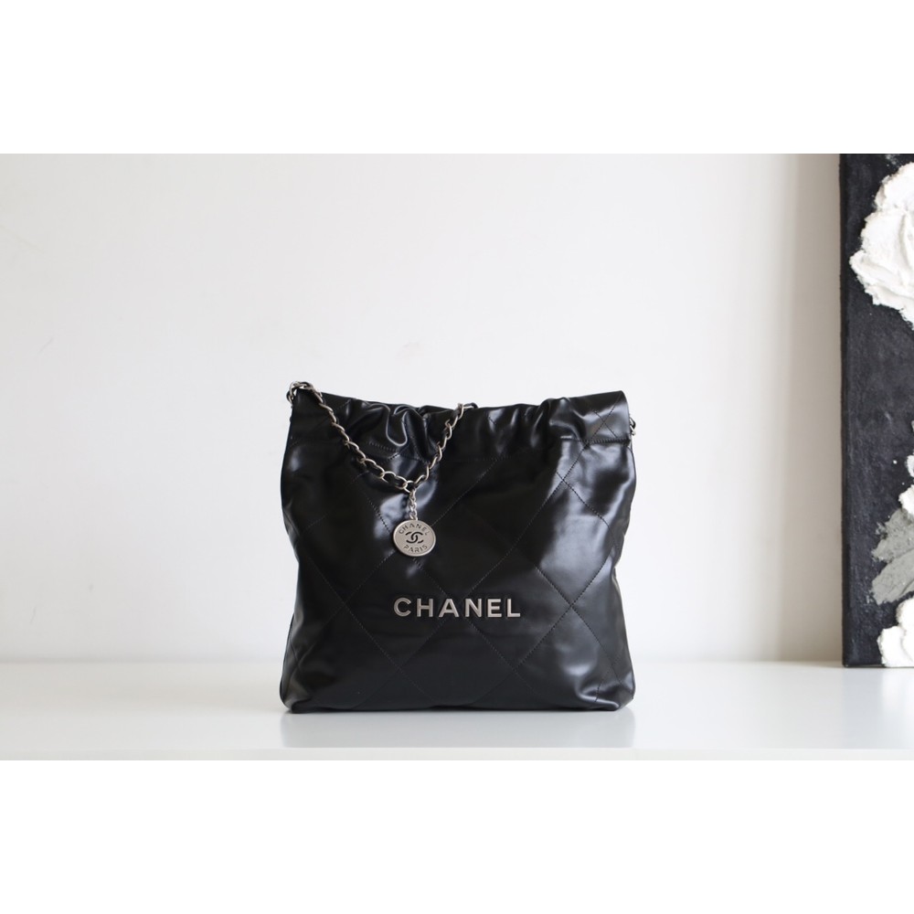 【No°22 香水 100 周年記念】Chanel 22 バッグ ゴミ袋デザイン - モンテベロ油蝋牛革 × 現代的美貌 35×37×7cm