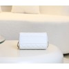 Chanel 25P Mini ボウリングバッグ｜クラシック必殺技！丸バケツ型と 18K 薄金で魅せるファッション実用両立の逸品​ 11.7×18.7×11 cm