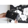 【新品登場】Chanel 化粧用ロングケース - ダイヤモンドと小牛革の究極のエレガンス​ 9.7×19×5.8 cm 