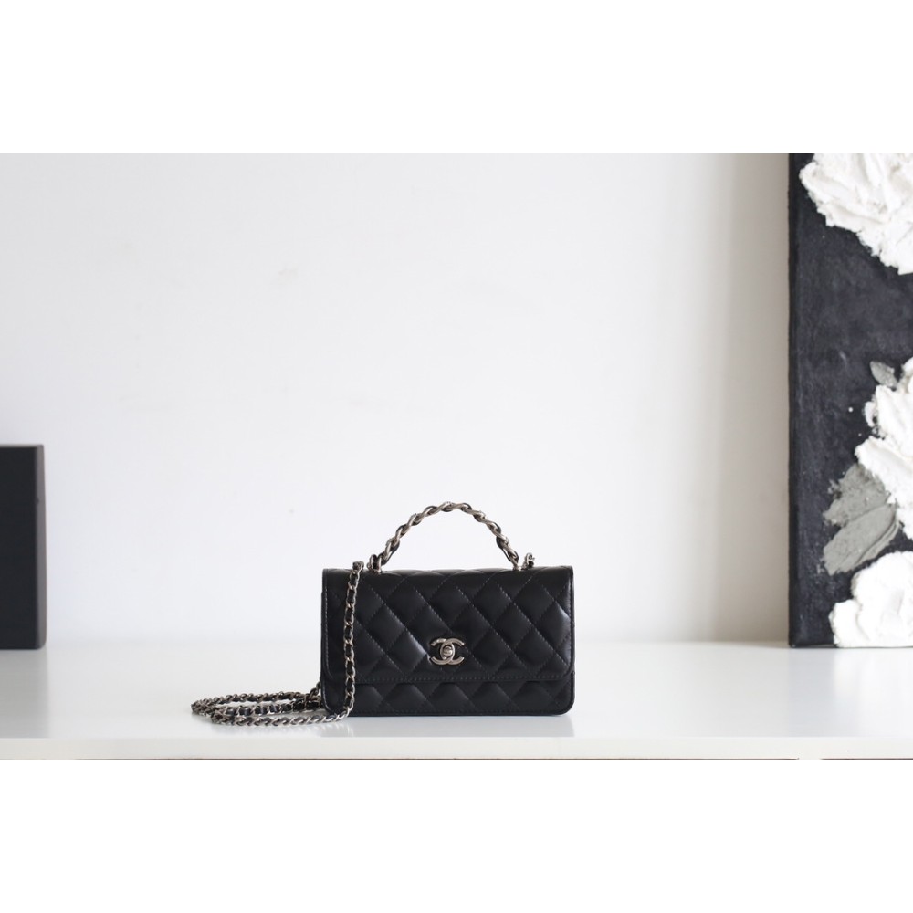 【Chanel 秋冬限定】水鑽オルガン WOC シリーズ - 高級感と実用性の究極融合​ 11×16.7×4 cm