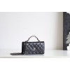 【Chanel 秋冬限定】水鑽オルガン WOC シリーズ - 高級感と実用性の究極融合​ 11×16.7×4 cm