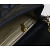 シャネル 新色 ゴールドボール付 きクローズドバッグ【シャネル 新色】ゴールドボールフラップバッグ スクエアシェイプ ブラック - ハードボトム ×24K ビンテージ金 静謐なる贅沢の美学18×15×9 cm