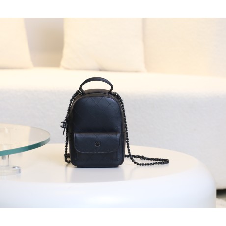 【限定入荷】Chanel So Black Mini リュック 全黒個性デザイン 3way 実用性抜群 ハス小牛革バッグ 18×13×9cm