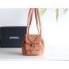 【24P 春夏限定】シャネル Duma ダブルショルダーバッグ ホワイト S サイズ スクラッチ加工小牛皮 ゴールドクランプ 万能エレガントバッグ 18×18.5×12cm 