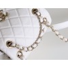 【24P 春夏限定】シャネル Duma ダブルショルダーバッグ ホワイト S サイズ スクラッチ加工小牛皮 16K ゴールドクランプ 万能エレガントバッグ 18×18.5×12cm