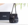 【24P 春夏新登場】Chanel ダブルポケット ヴィンテージ バックパック 「カエルのダブルショルダーバッグ」 ハイブリッド肩紐 20.5×20×11.5cm