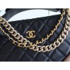 CHANEL 24 フランホイールハンドバッグ 新モデル｜チェーンとリボンのデザインで引き立つ可愛らしさ、日常にピッタリなコンパクトサイズ​ 19×11×3cm
