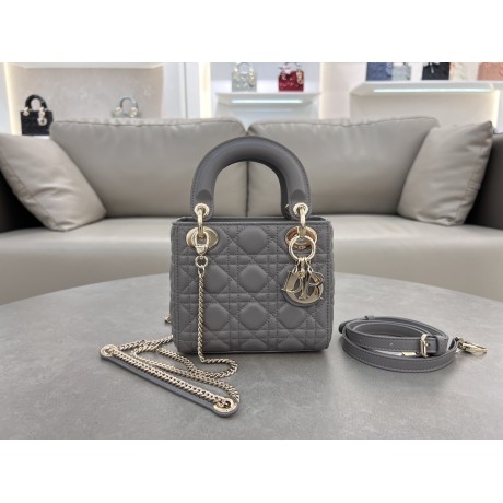 Dior バッグ ディオールバッグ Diorbag-134 サイズ  :   17 x 7 x 15cm