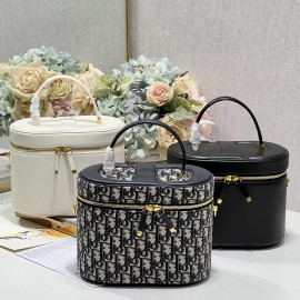 Dior バッグ ディオールバッグ Diorbag-200 サイズ  :   24 x 14 x 18cm