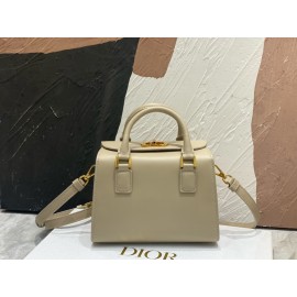 Dior バッグ ディオールバッグ Diorbag-207 サイズ  :   19 x 15 x 15cm
