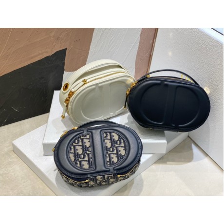 Dior バッグ ディオールバッグ Diorbag-209 サイズ  :   18 x 11 x 6.5 cm