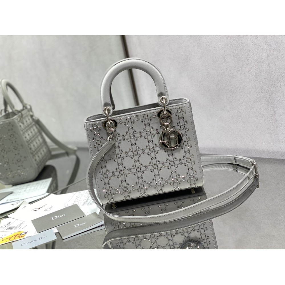 Dior バッグ ディオールバッグ Diorbag-228 サイズ  :   24cm