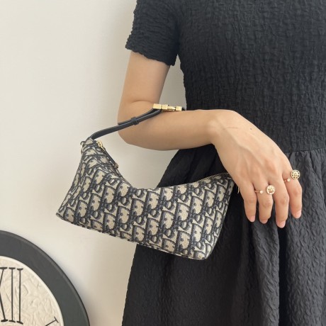 Dior バッグ ディオールバッグ Diorbag-237 サイズ  :   15 x 7 x 12cm
