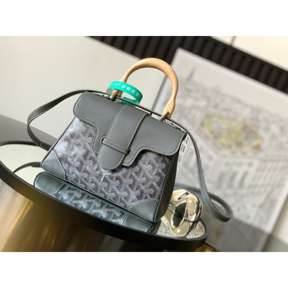 goyard-001 サイズ: 15 cm x 7.5 cm x 20 cm