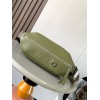 loewe-014 サイズ:  32.5cm X 9cm X 12.3cm
