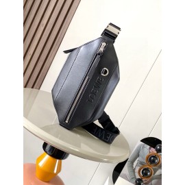 loewe-015 サイズ:  32.5cm X 9cm X 12.3cm