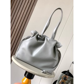 loewe-019 サイズ:  38cm X 29cm X 14cm