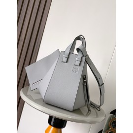 loewe-028 サイズ:  30cm X 25cm X 14cm