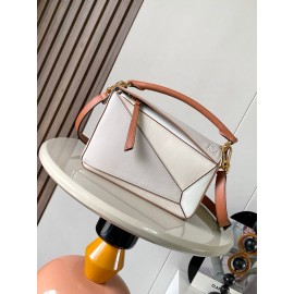 loewe-029 サイズ:  18 X 12.5 X 8CM