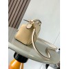 loewe-035 サイズ:  18 X 12.5 X 8CM