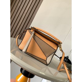 loewe-036 サイズ:  18 X 12.5 X 8CM
