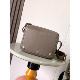 loewe-041 サイズ:  23cm X 9cm X 18cm