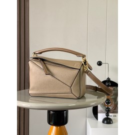 loewe-055 サイズ:  24CM X 16CM X 10CM