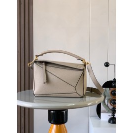 loewe-056 サイズ:  24CM X 16CM X 10CM
