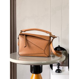 loewe-064 サイズ:  24CM X 16CM X 10CM