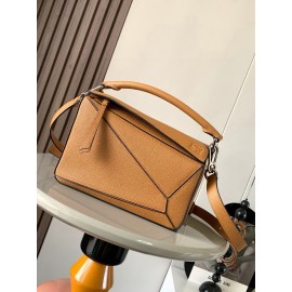 loewe-065 サイズ:  24CM X 16CM X 10CM