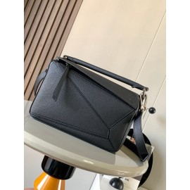 loewe-066 サイズ:  24CM X 16CM X 10CM