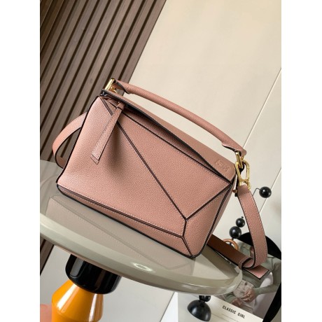loewe-067 サイズ:  24CM X 16CM X 10CM